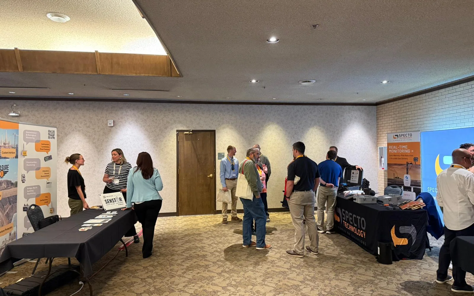 Participants and exhibitors exchanging experience at ICGSM 2026